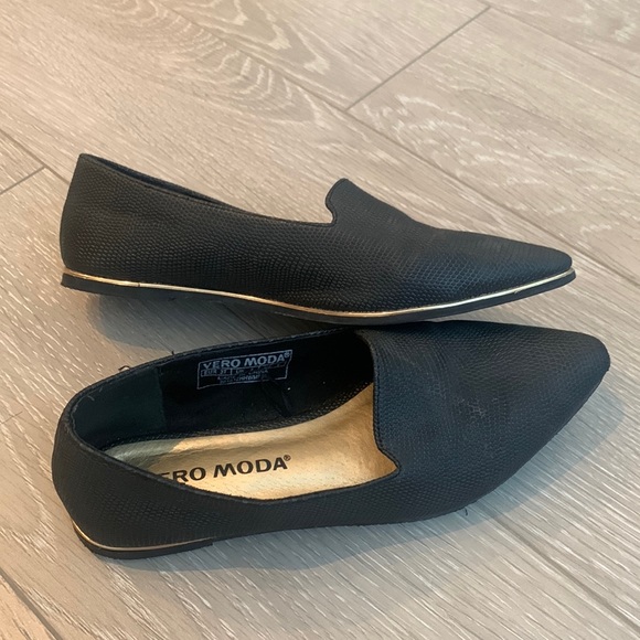 Vero Moda Isa Point Toe Loafers - Picture 3 of 3